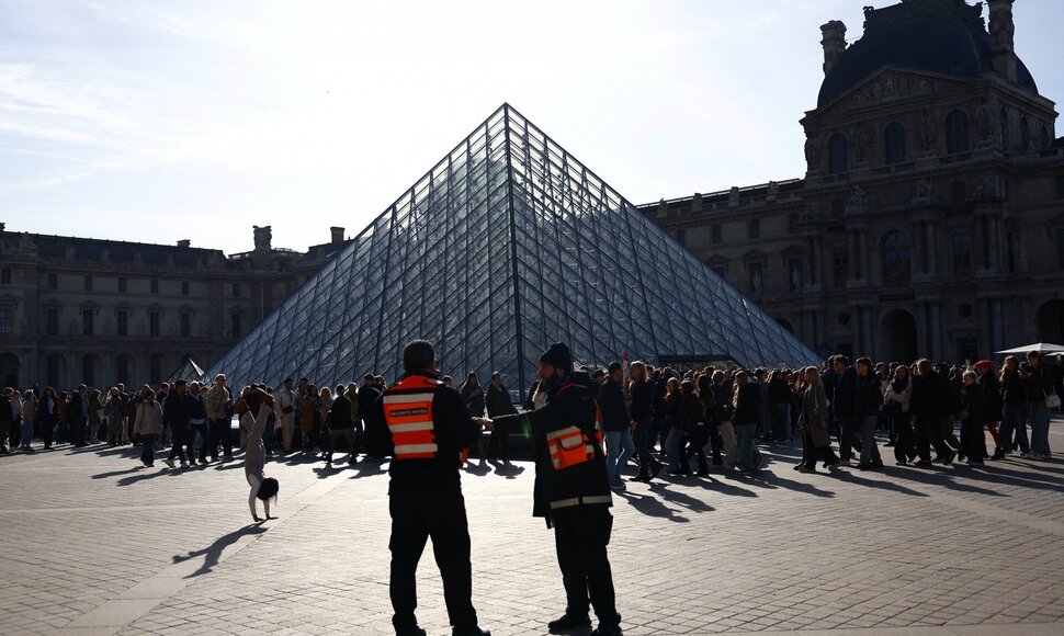 Luvras / Abdul Saboor / REUTERS