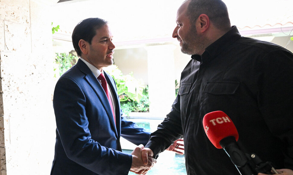 Marco Rubio ir Rustemas Umerovas / CHANDAN KHANNA / AFP