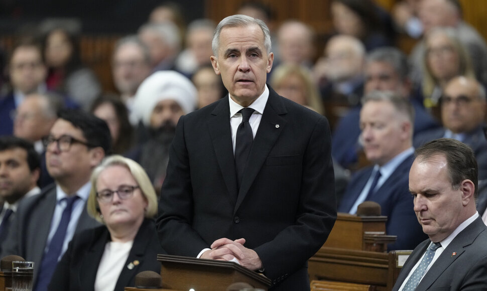 Markas Carney / Adrian Wyld / ZUMAPRESS.com