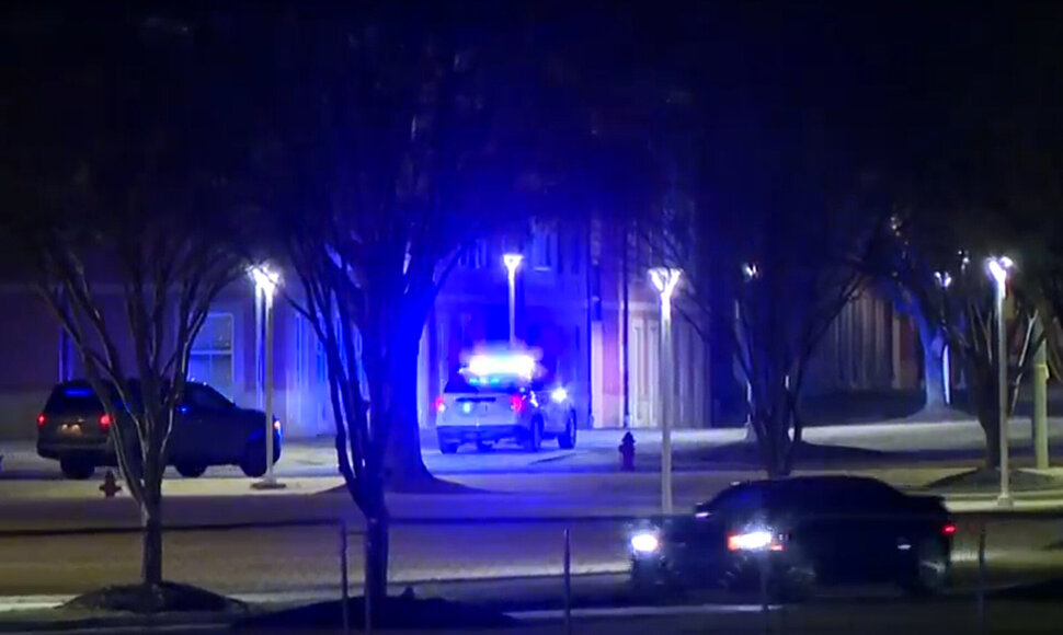 Policija JAV prie šaudynių universitete vietos / / AP