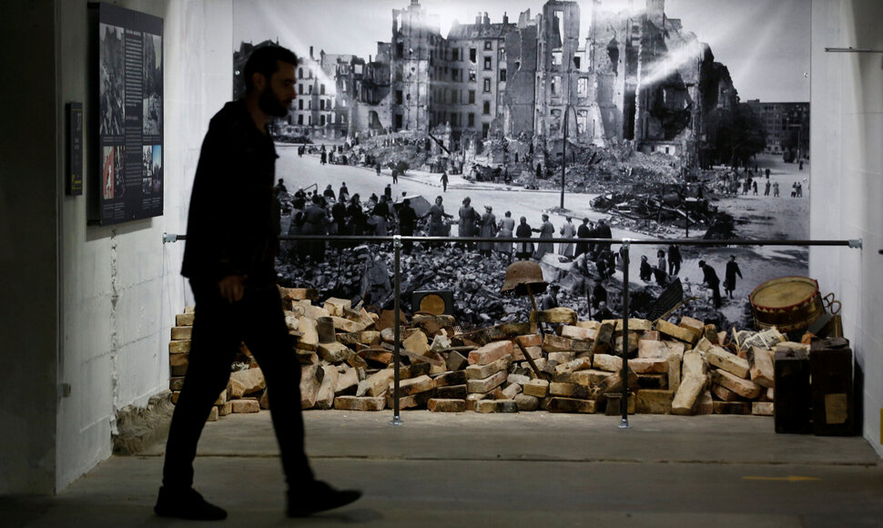 Karo muziejus bunkeryje Berlyne / FABRIZIO BENSCH / REUTERS