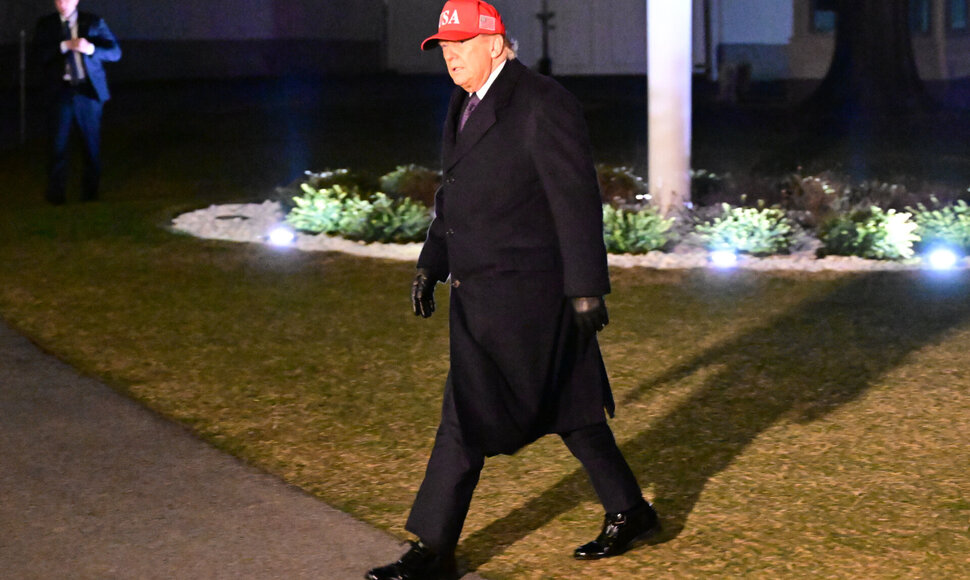 Donaldas Trumpas / Kyle Mazza