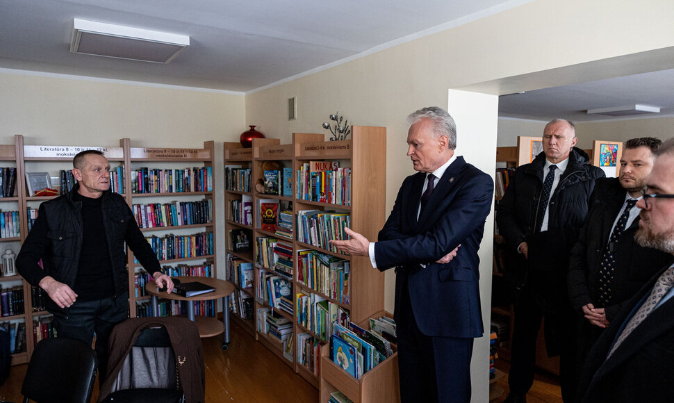 Prezidentas Gitanas Nausėda susitinka su Kapčiamiesčio bendruomene / Paulius Peleckis / BNS