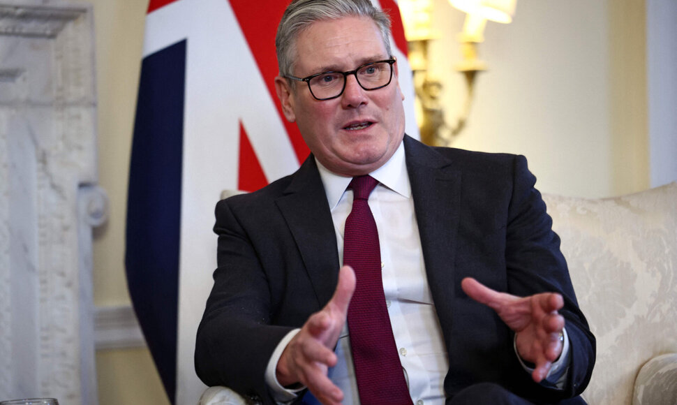 HENRY NICHOLLS / AFP