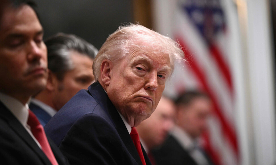  Donaldas Trumpas / BRENDAN SMIALOWSKI / AFP