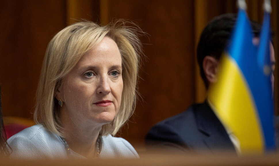 Julie Davis / Andrii Nesterenko / REUTERS