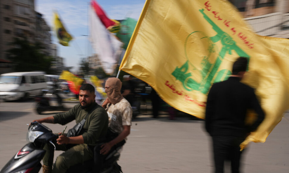 &bdquo;Hezbollah&ldquo; vėliava /  / AP