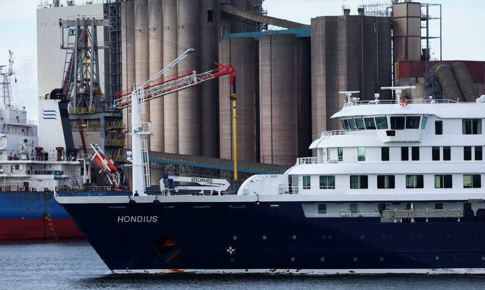 Hantavirusą nešęs laivas „MV Hondius“ / Piroschka Van De Wouw / REUTERS