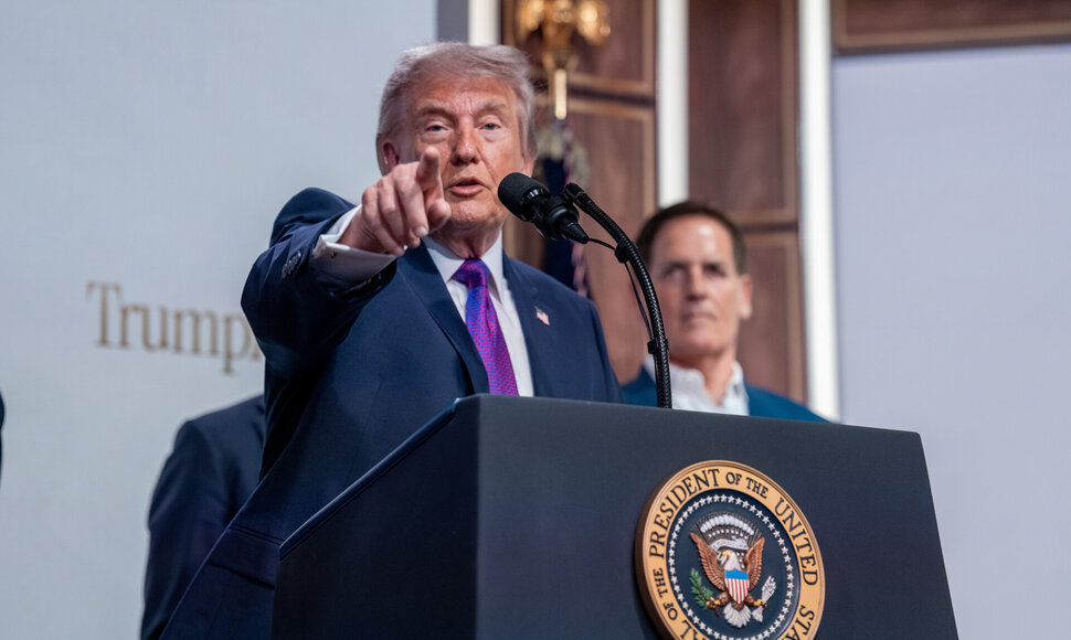 D. Trumpas / Andrew Leyden / ZUMAPRESS.com