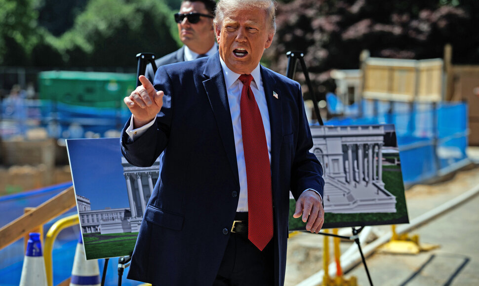 Donaldas Trumpas / Samuel Corum - Pool via CNP / ZUMAPRESS.com
