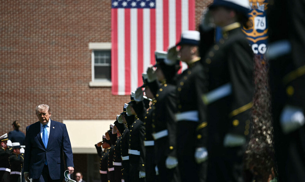 Donaldas Trumpas / KENT NISHIMURA / AFP