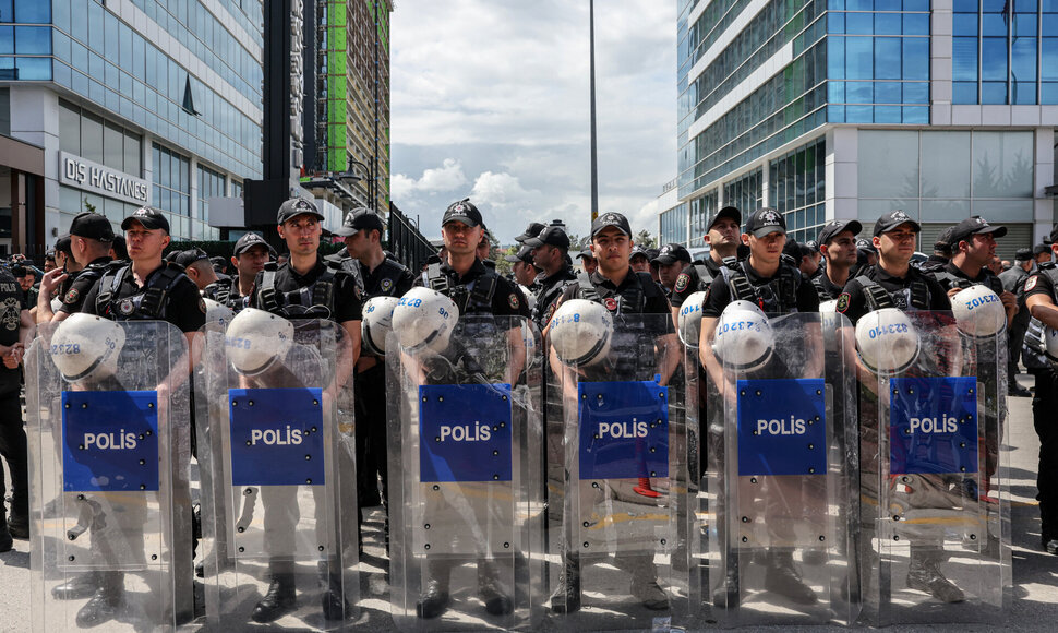 Turkijos riaušių policininkai / / AP