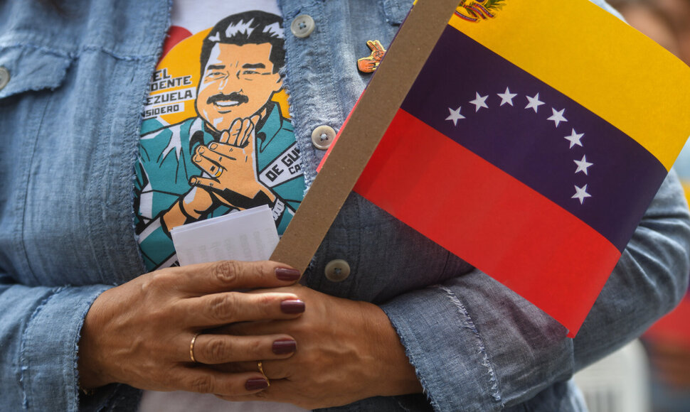 Marškinėliai su Nicolas Maduro atvaizdu / Marcos Salgado / ZUMAPRESS.com