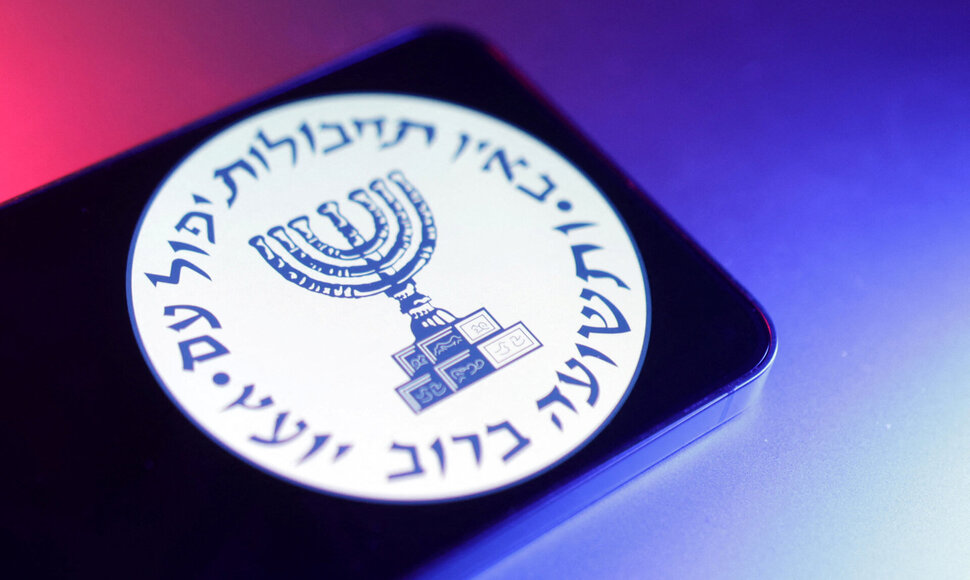 Izraelio žvalgybos agentūros logotipas / Dado Ruvic / REUTERS