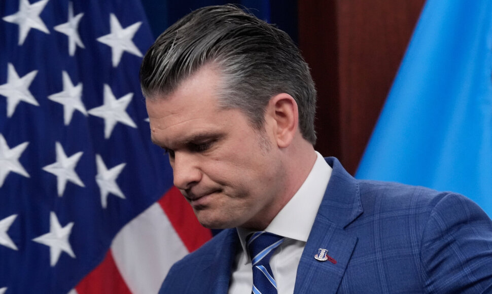Pete'as Hegsethas
/ / AP