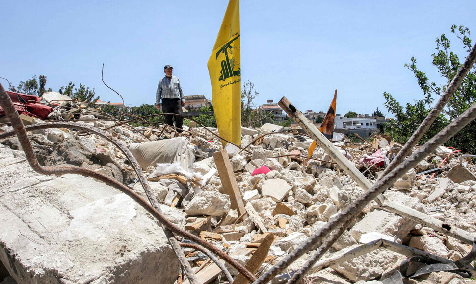 &bdquo;Hezbollah&ldquo; vėliava / MAHMOUD ZAYYAT / AFP