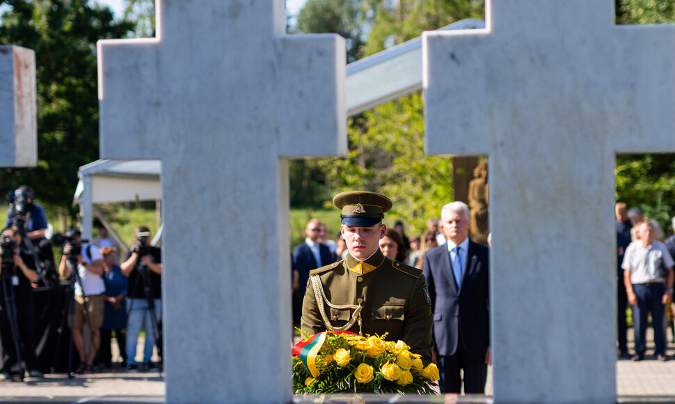 Medininkų tragedijos 35-ųjų metinių minėjimas / Robertas Riabovas / BNS