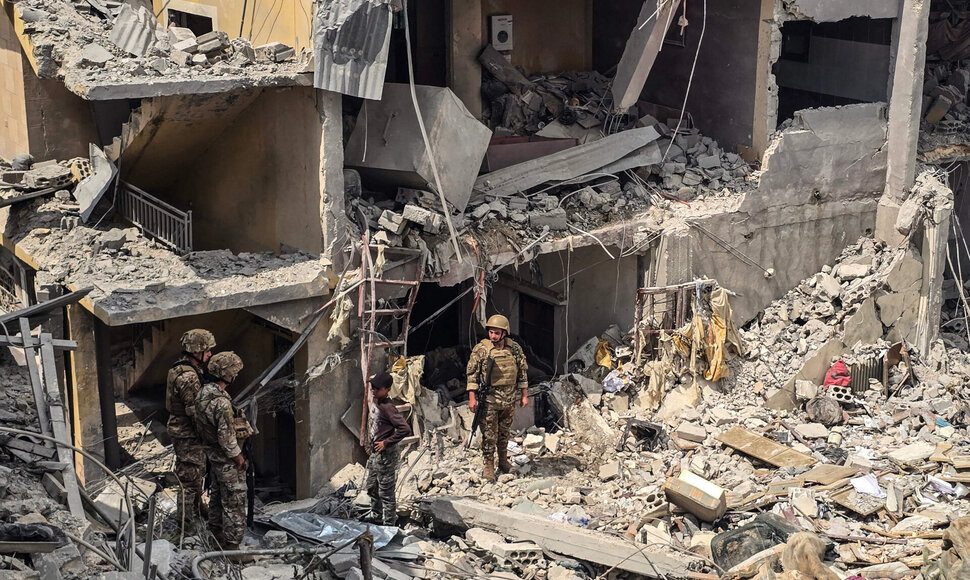 KAWNAT HAJU / AFP