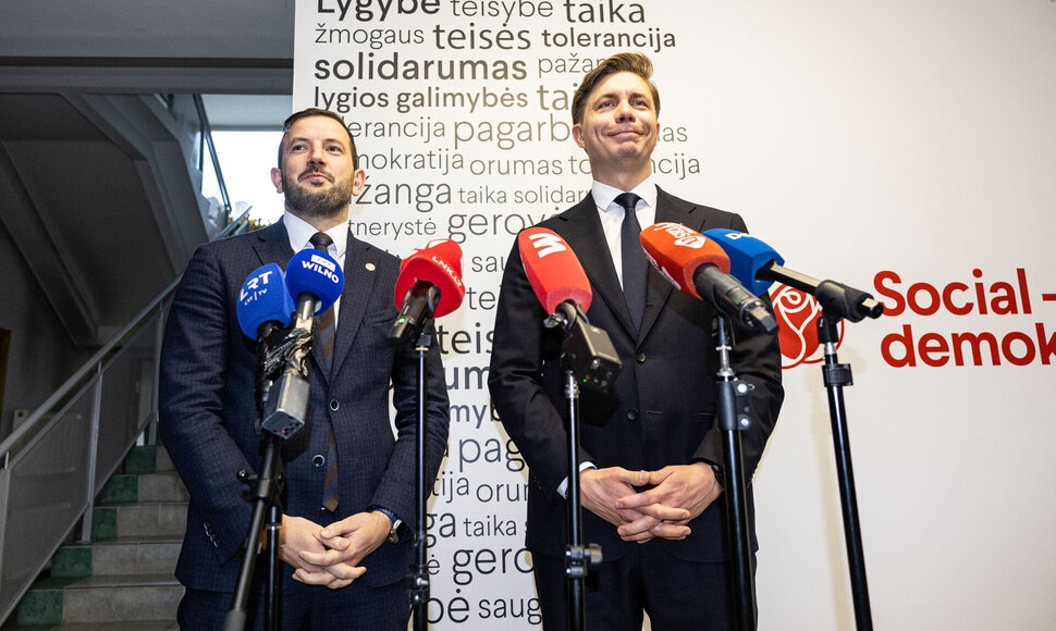 LSDP ir Demokratų sąjungos „Vardan Lietuvos“ atstovai susitiko dėl koalicijos sudarymo / Paulius Peleckis/BNS nuotr.