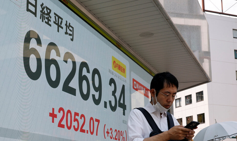 Kim Kyung-Hoon / REUTERS