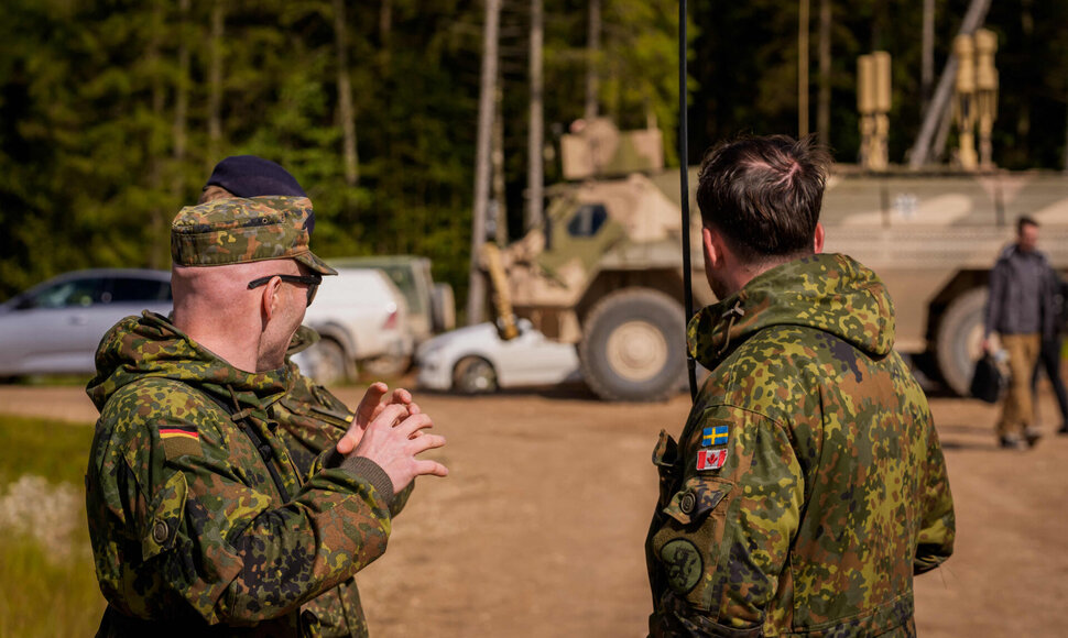 NATO kariai Latvijoje / GINTS IVUSKANS / AFP