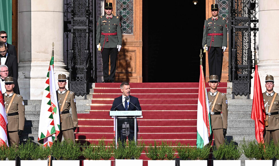 Peteris Magyaras / ATTILA KISBENEDEK / AFP