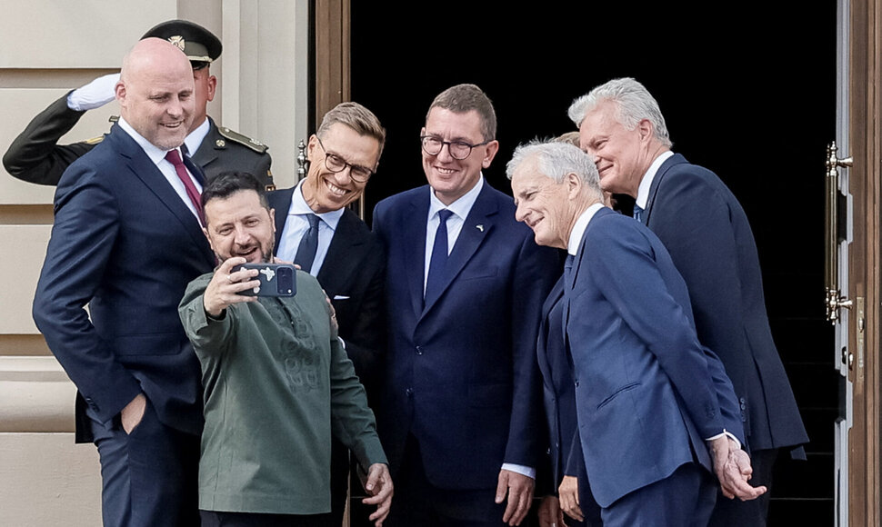 Šiaurės ir Baltijos šalių (NB8) lyderių susitikimas su Ukrainos prezidentu Volodymyru Zelenskiu / Gleb Garanich / REUTERS