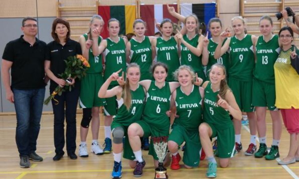 Lietuvos U 14 mergaičių krepšinio rinktinė tapo čempione.