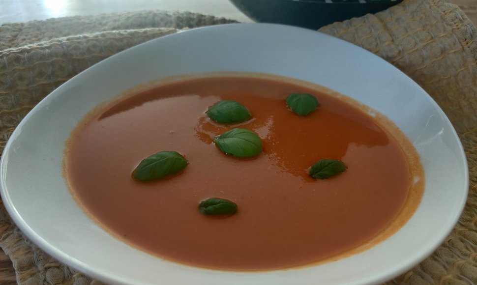 pomidorų morkų sriuba