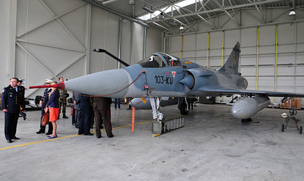 Prancūzų naikintuvas „Mirage 2000“
