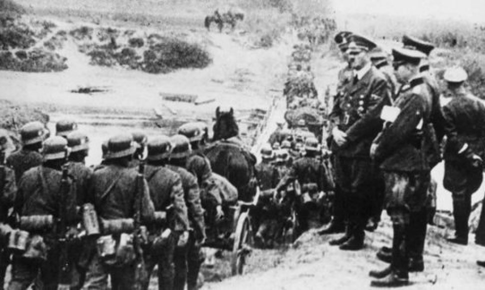 1939 metų rugsėjo 1 dieną Vokietijos kariuomenė kirto Lenkijos sieną.