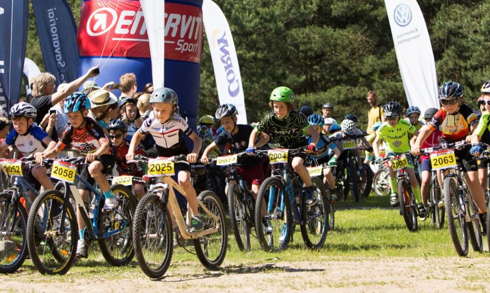 „Volkswagen MTB dviračių maratonų taurės“ sezoną pergalėmis pradėjo favoritai