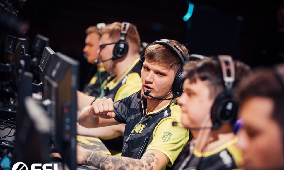 „Natus VIncere“ ekipa