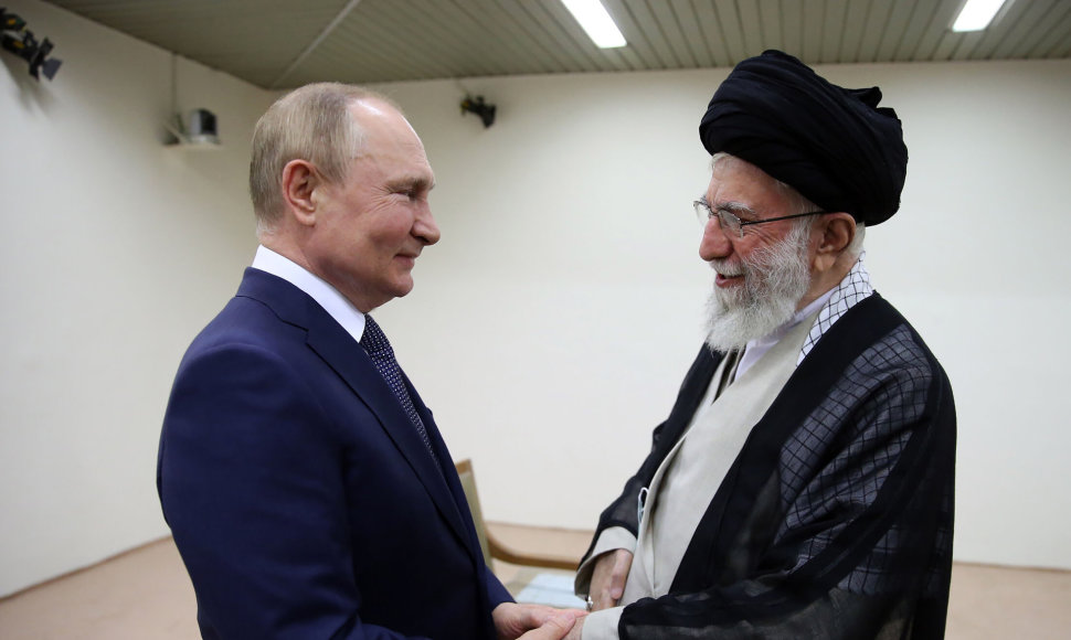 Vladimiras Putinas ir  Ali Khamenei