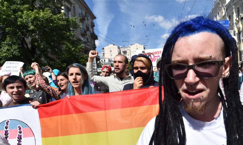 LGBT eitynės