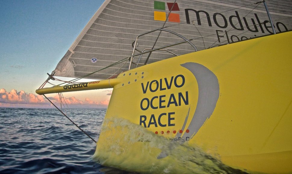 „Volvo Ocean Race“ regata, „Team Brunel“ komanda ir Rokas Milevičius
