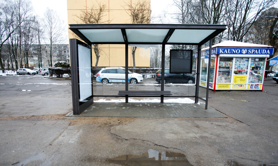 Naujas stogines Kaune įrengė &bdquo;Reklamos arka&ldquo;