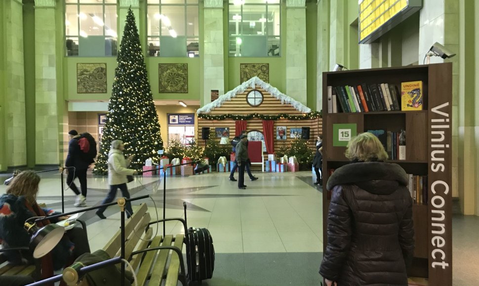 Atsinaujino Vilniaus geležinkelio stotyje esanti „Vilnius skaito“ ir  „Vilnius Connect“ skaitykla