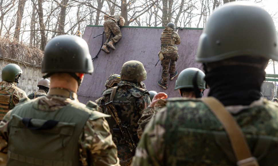 Ukrainos 3-iosios atskiros šturmo brigados naujų karių mokymai