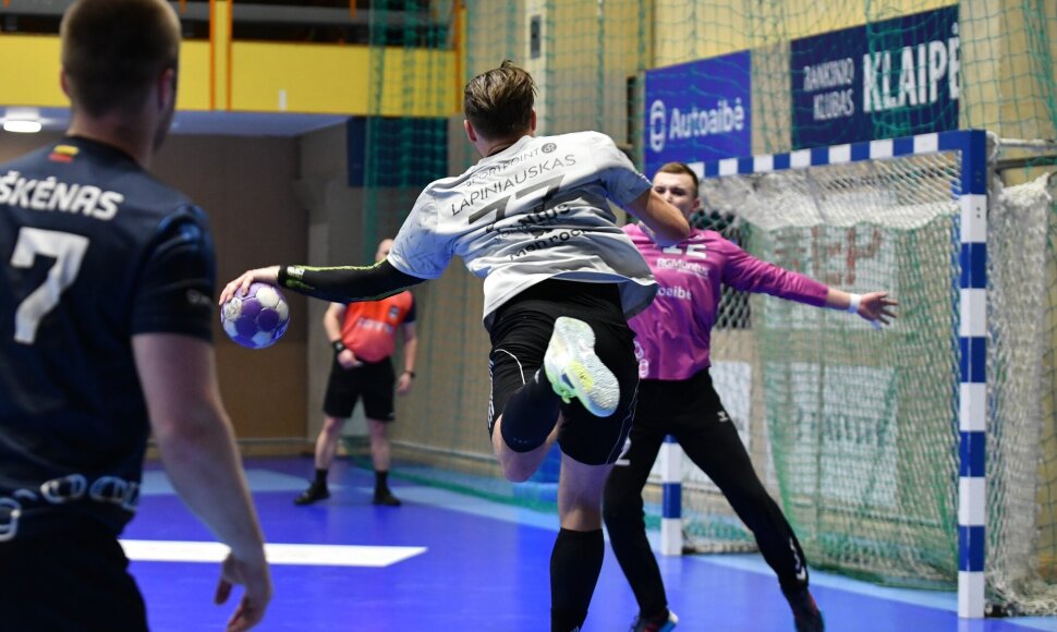 Lietuvos rankinio lygos finale susitinka Vilniaus „Šviesa“ ir Klaipėdos „Dragūnas“.