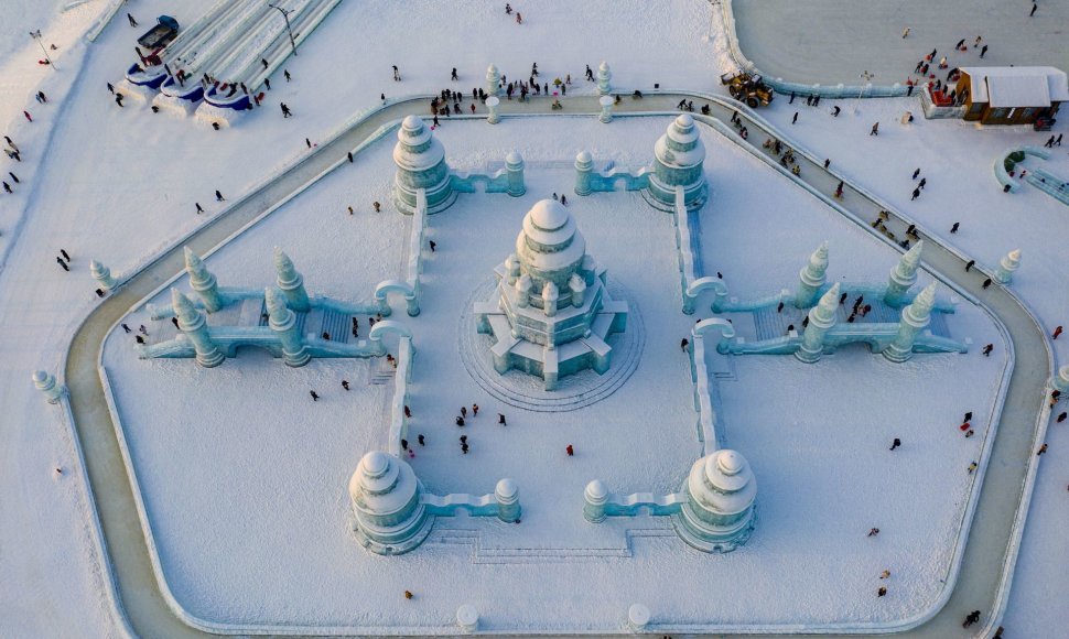 Sniego ir ledo skulptūrų festivalis Kinijoje