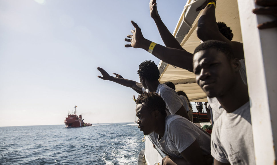 Migrantai plaukia į Italiją