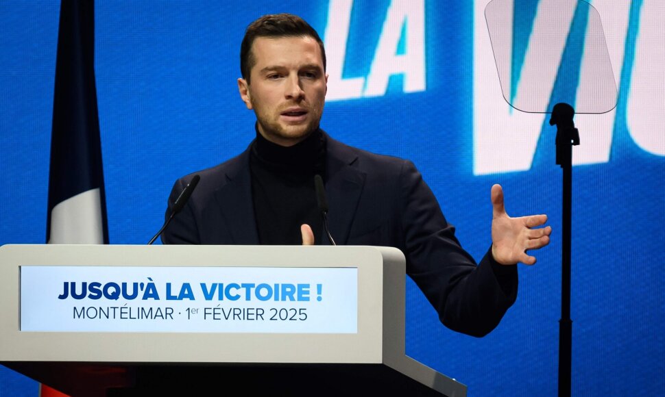 Jordanas Bardella / JEAN-PHILIPPE KSIAZEK / AFP