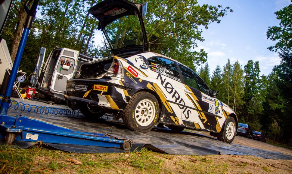 Ovidijaus Va&scaron;tako treniruotė prie&scaron; &bdquo;Rally Auk&scaron;taitija&ldquo; varžybas