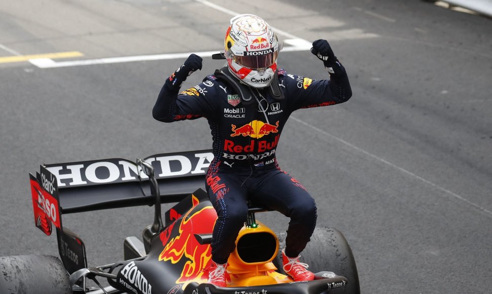 Formulės 1 Monaco GP lenktynes laimėjo Maxas Verstappenas