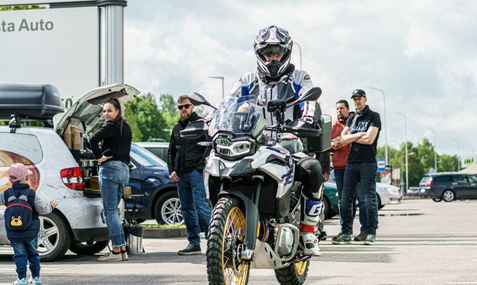 Lietuvos BMW motociklininkai atidarė pirmąjį sezoną