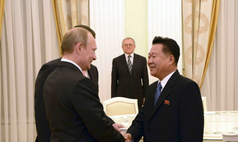 V.Putinas priima Šiaurės Korėjos ambasadorių