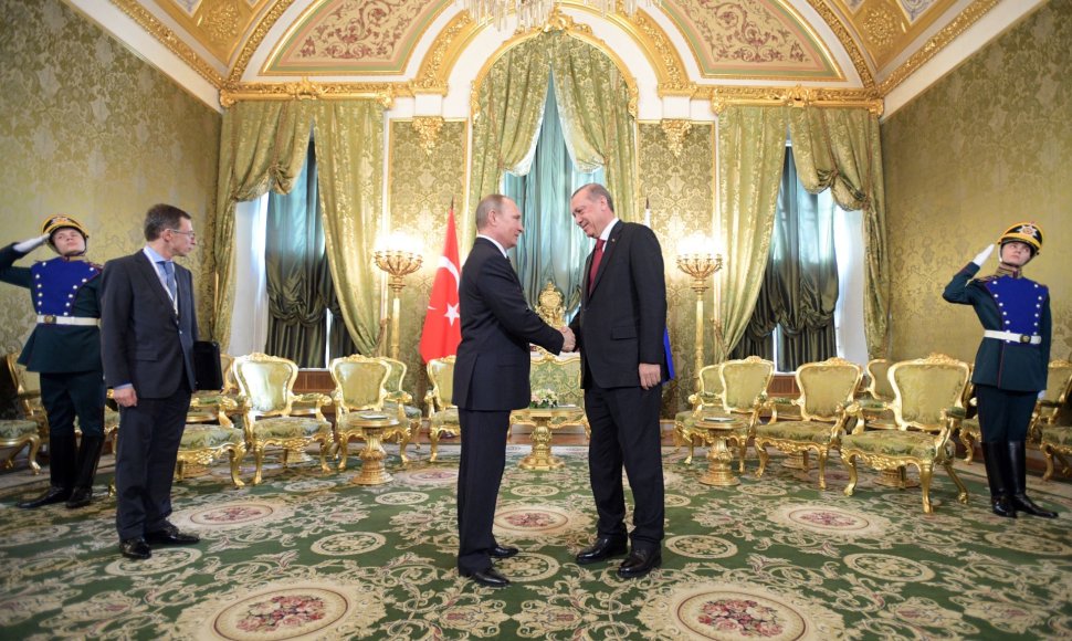 Vladimiras Putinas susitiko su Recepu Tayyipu Erdoganu.