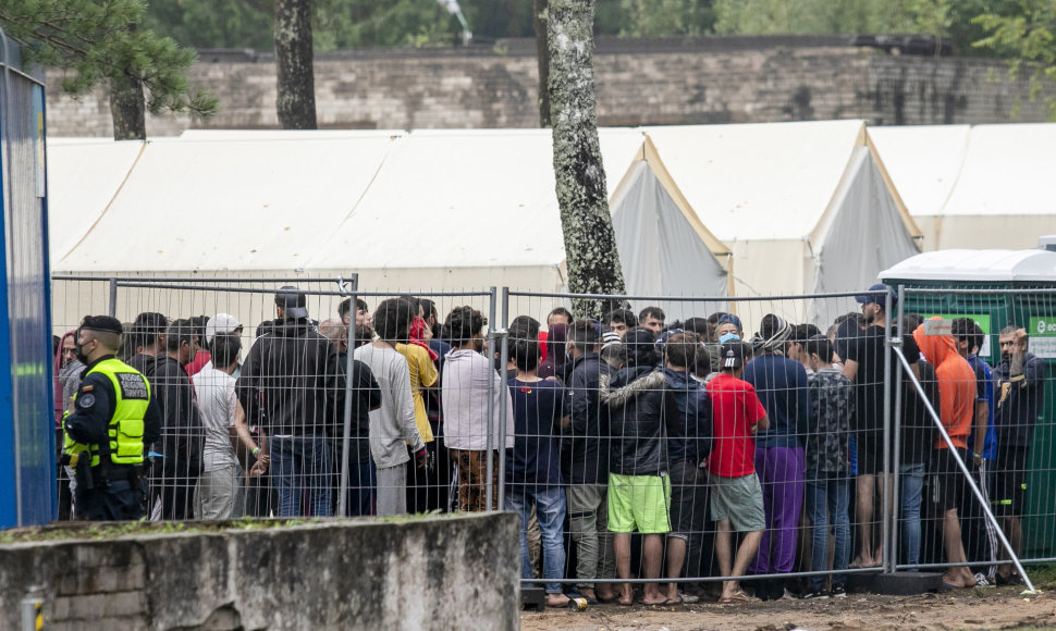 Rūdninkų stovykloje migrantai laukia sprendimo dėl prieglobsčio