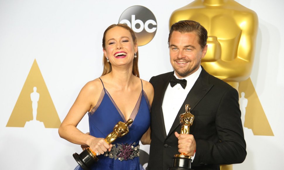 Brie Larson ir Leonardo DiCaprio
